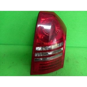 300 Luces Traseras Usadas Derecha - Product Image 1