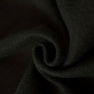 Ensemble de survêtement essentiel pour homme, pour un usage quotidien décontracté, avec un design confortable, un tissu doux et un look moderne - Product Image 5