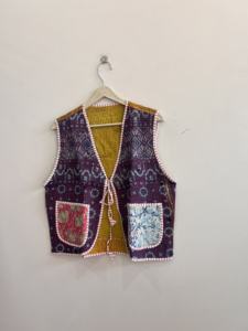 Chaleco Kantha sin Mangas, Estilo Boho Vintage, Hecho a Mano, Reversible, para Mujer - Product Image 4