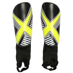 Protège-tibias de football professionnels de haute qualité avec coque rigide en PP et rembourrage en EVA pour un confort optimal lors des matchs et des entraînements de football - Product Image 2