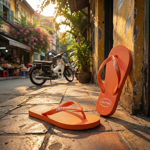 รองเท้าแตะโรงแรมสำหรับใช้งานกลางแจ้ง ทำจากวัสดุ EVA  สามารถออกแบบโลโก้ได้ตามต้องการ |   น้ำหนักเบา ทนทาน ระบายอากาศได้ดี |   ผลิตในเวียดนาม |   ทุกฤดูกาล - Product Image 1