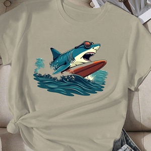 เสื้อยืดผู้หญิงแว่นตากันแดดฉลามผจญภัยในมหาสมุทร - Product Image 2