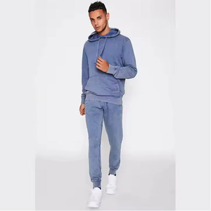 Ensemble de survêtement premium pour homme avec personnalisation OEM – Sweat à capuche et pantalon de jogging minimalistes de couleur unie en molleton épais - Product Image 6
