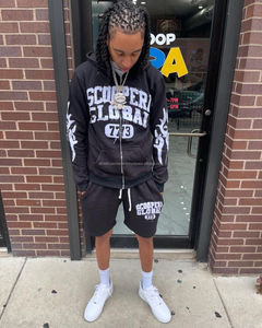 Conjunto de pantalones cortos y sudadera con capucha y cremallera de verano para hombre personalizado OEM conjunto de 2 pantalones cortos sueltos informales de alta calidad conjunto de chándales cortos unisex - Product Image 3