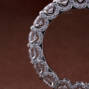 Anillo de Boda con Diamantes Redondos en Banda Completa, 4.15 TCW, Corte Brillante, Montura Compartida - Product Image 1