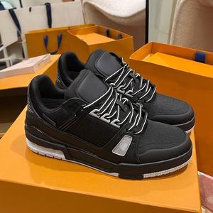 Chaussures de course décontractées de luxe pour hommes et femmes, de haute qualité, design tendance, sportives, à bout fermé, avec semelle intermédiaire en mesh et semelle extérieure en Phylon - Product Image 1