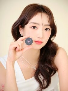 [N2U] Bálsamo Labial Mellow Pot 5g, Hidratante, Duradero, Natural, Fácil de Llevar, Textura Cremosa, Color Encantador, Tamaño Compacto - Product Image 3