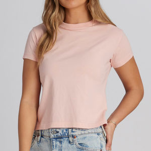 เสื้อครอปท็อปผู้หญิงสำหรับฤดูร้อน สวมใส่สบาย รุ่นปี 2025 คุณภาพสูง มีจำหน่ายแล้ว - Product Image 6