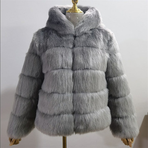 Nouvelle parka en fourrure pour femme 2026, style court, jeune et tendance, doudoune polyvalente pour l'hiver, tenue décontractée, personnalisable - Product Image 4