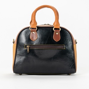 <b>Large</b> Capacity Casual Cowhide <b>Leather</b> Crossbody Shoulder <b>Backpack</b> Women Winter Season Vintage Style Patchwork Messenger Bags - Product Image 4