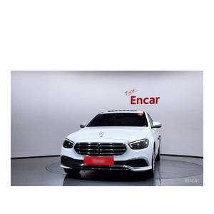 Mercedes-Benz Clase E E250 Exclusive 2023, 27.479 km, Emisión Euro V, Caja de Cambios Automática, Asientos de Cuero, Volante a la Izquierda, Cámara Trasera - Product Image 3