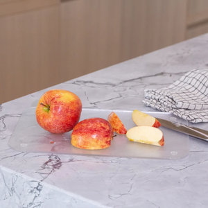 Planche à découper en acrylique transparent sur mesure pour la cuisine, résistante au lave-vaisselle, à prix abordable, vente en gros directe usine - Product Image 3