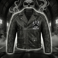 Veste en cuir de course personnalisée ODM OEM avec motif crâne 'Stay Positive', cloutée, style punk rock, motard, gothique, streetwear, unisexe
