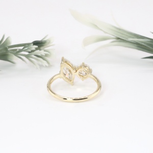 Anillo de Compromiso Toi Et Moi en Oro Amarillo, Clásico con Diamantes Cultivados en Laboratorio, Corte Marquesa y Redondo, Dos Piedras, Anillo de Boda, Joyería Fina para Mujer - Product Image 3