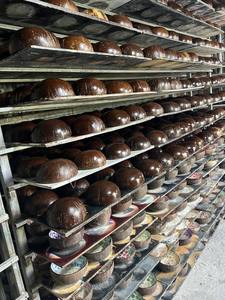Vente en gros de bols en noix de coco gravés au design moderne, durables, uniques, artisanaux, polis, écologiques, de qualité supérieure - Product Image 6