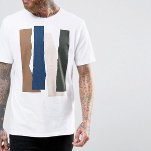 Camiseta Blanca de Manga Corta para Hombre con Estampado Geométrico, Cuello Redondo, Corte Regular, Estilo Casual, 100% Algodón Jersey - Product Image 1