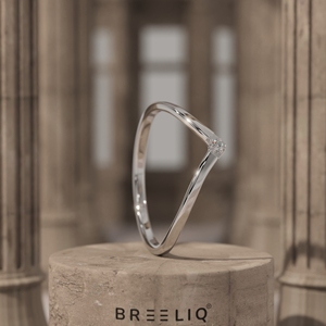 แหวนทองคำแท้ 14K รูปตัววี ประดับเพชรแล็บโกรว์ ดีไซน์มินิมอล สำหรับผู้หญิง เหมาะสำหรับเป็นแหวนแต่งงาน - Product Image 1