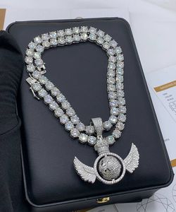 Montres automatiques mécaniques Bus Down Hip Hop Iced Out Diamond avec diamants VVS Moissanite, testées au diamant, en stock aux États-Unis et au Royaume-Uni - Product Image 4