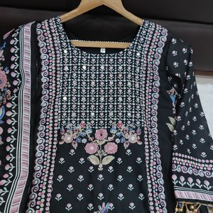 This set is a perfect choice for someone looking for a Royal Black look with a touch of colorful ethnic charm - Product Image 4