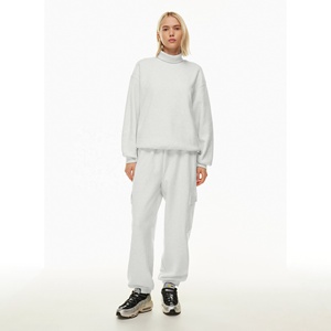 Pantalon cargo en molleton gris pour femme, taille mi-haute, coupe ample, longueur cheville, décontracté, avec poches, couleur unie, tricoté – Grande Vente - Product Image 4