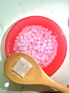 Cubes de gelée de coco Nata de Coco blancs halal en vrac, à texture stable, pour boissons, desserts et transformation alimentaire - Product Image 5