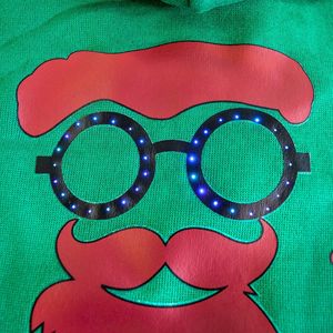 Maglione con Cappuccio Santa Shades per Animali Domestici con Illuminazione LED - Design Accattivante per Amici Pelosi - Product Image 4