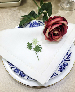 Servilletas de Lino Bordadas Personalizadas al por Mayor con Hojas de Palma, Servilletas de Tela con Dobladillo para Eventos en el Hogar y Bodas - Product Image 6