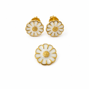 18Kt Yellow Gold Floral Jewelry Set for Women High Polish <b>Daisy</b> Pendant and Stud Earrings Daily Wear <b>Gift</b> Jewelry - Product Image 2