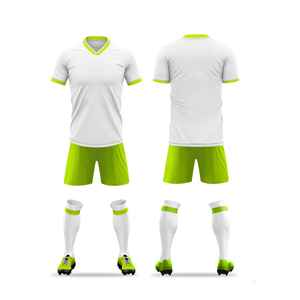 Ensemble de maillots de football de qualité supérieure avec logo personnalisé, tissu respirant pour les clubs sportifs - Product Image 3
