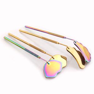 Pinces à épiler professionnelles en acier inoxydable pour extensions de cils, à pointe fine et logo personnalisé, vente en gros - Product Image 4