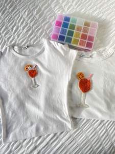 T-shirt personnalisé pour femme, broderie perlée, style décontracté d'été, coupe ample, haut tendance, t-shirt perlé fait main - Product Image 5