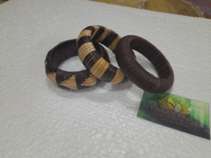 Bracelet large rond en rotin naturel tressé à la main en gros pour femmes au meilleur prix Artisanat unique Inde - Product Image 5