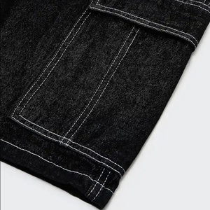 Shorts cargo en jean pour homme, sur mesure, OEM, noir, avec surpiqûres contrastées, multi-poches, style streetwear décontracté - Product Image 5