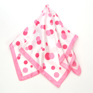 Pañuelos cuadrados de seda de alta calidad Impresión digital personalizada Tela ligera Accesorios de moda elegantes Suministro a granel - Product Image 3