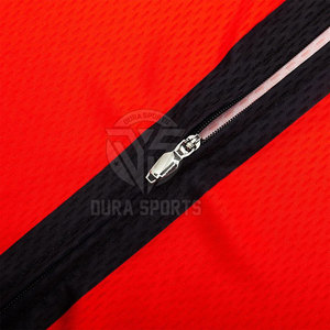 Vêtements d'entraînement fabriqués en usine, uniformes de cyclisme en gros, uniformes de cyclisme de qualité supérieure à prix abordable en vente - Product Image 3