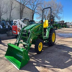 Tracteur compact 4x4 45 CV 3039R avec boîte de vitesses à engrenages, roulement et pompe, idéal pour l'agriculture et l'aménagement paysager, doté de fonctionnalités avancées. - Product Image 1