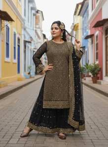 Conjunto de traje Sharara negro de lujo con bordados y dupatta de malla |   Ropa Festiva y de Boda para Mujer - Product Image 2