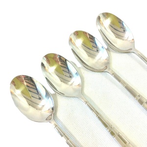 Lot de 4 cuillères de mariage en acier miroir de l'Inde, parfaites pour les mariages, les événements spéciaux, la vaisselle et le dessert. - Product Image 1