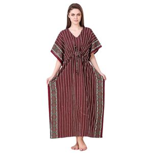 Robe de nuit élégante pour femmes Masha, à fleurs, légère, respirante, robe de nuit maxi - Product Image 2