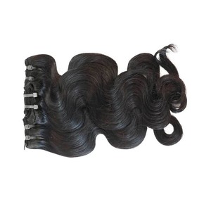 Extensions de cheveux naturels à clipser, ondulées, cheveux indiens Remy, double trame, fabriquées à la machine - Product Image 1
