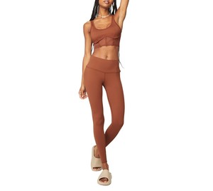 Conjunto Deportivo de Yoga para Mujer, Tallas Grandes, Acanalado, Transpirable, con Logotipo Frontal, 2 Piezas - Product Image 1