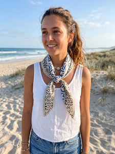 Pañuelo Cuadrado Artesanal Teñido a Mano con Estampado de Paisley, de Algodón, para la Cabeza, Estilo Boho, Multifuncional, para Hombre y Mujer, Estilo Indio - Product Image 3