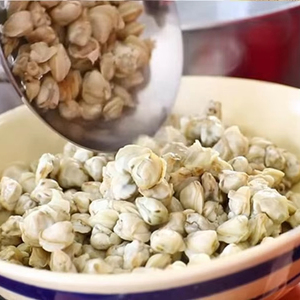 Carne de Almeja Bebé Vietnamita Premium, Cocida y Lista para Comer, Ideal para Salteados, Sopas, Papillas y Arroz - 1 kg, Envasada al Vacío y Congelada - Product Image 1