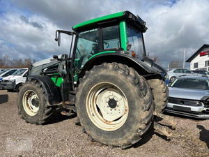 Tracteur agricole Valtra N141H N 141 avec système hydraulique avant - Product Image 2