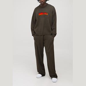 Conjunto Deportivo Casual de Forro Polar Estampado para Hombre, Otoño/Invierno, OEM/ODM, Pantalón Recto de Pierna Ancha, Venta al Por Mayor, Logotipo Personalizado, Elástico, 2 Piezas - Product Image 4