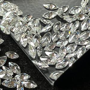 เพชรทรงมาร์คีส์ CVD ที่ได้รับการรับรองจาก IGI น้ำหนักรวม 16.50 กะรัต ขนาด 2.5 ถึง 5 มม. ความสะอาดระดับ VVS-VS สี D-E เหมือนเพชรธรรมชาติ - Product Image 1