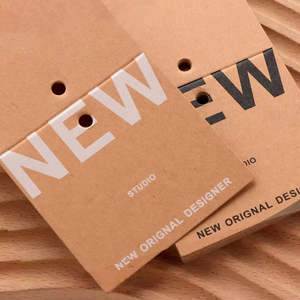 Etiquetas Personalizadas de Lujo para Ropa con Logotipo Grabado y Etiquetas para Prendas para Hombre y Mujer, Empaque de Papel Premium por Boxit.pk - Product Image 2