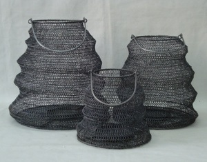 Faroles de Hierro Hechos a Mano con Corte Láser, Recubrimiento en Polvo Elegante y Acabados Antiguos para Decoración de Hogar de Lujo - Product Image 1