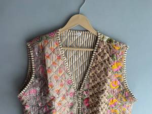 Gilet matelassé en coton floral pour femme, réversible, avec poches plaquées, col en V, sans manches, style automne, broderie main, CADEAU - Product Image 2