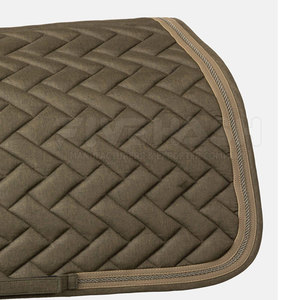Tapis de selle pour cheval de qualité supérieure, amortissant les chocs, rembourrage doux, ajustement confortable, pour l'équitation, l'entraînement et l'utilisation en extérieur - Product Image 4